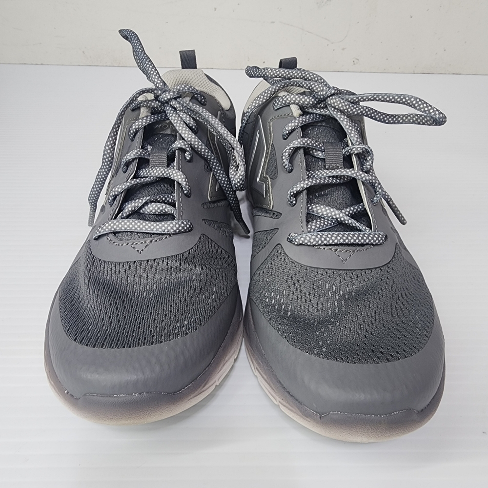 Vionic 335 Miles Arch Support Sneakers - Picture 2 of 9